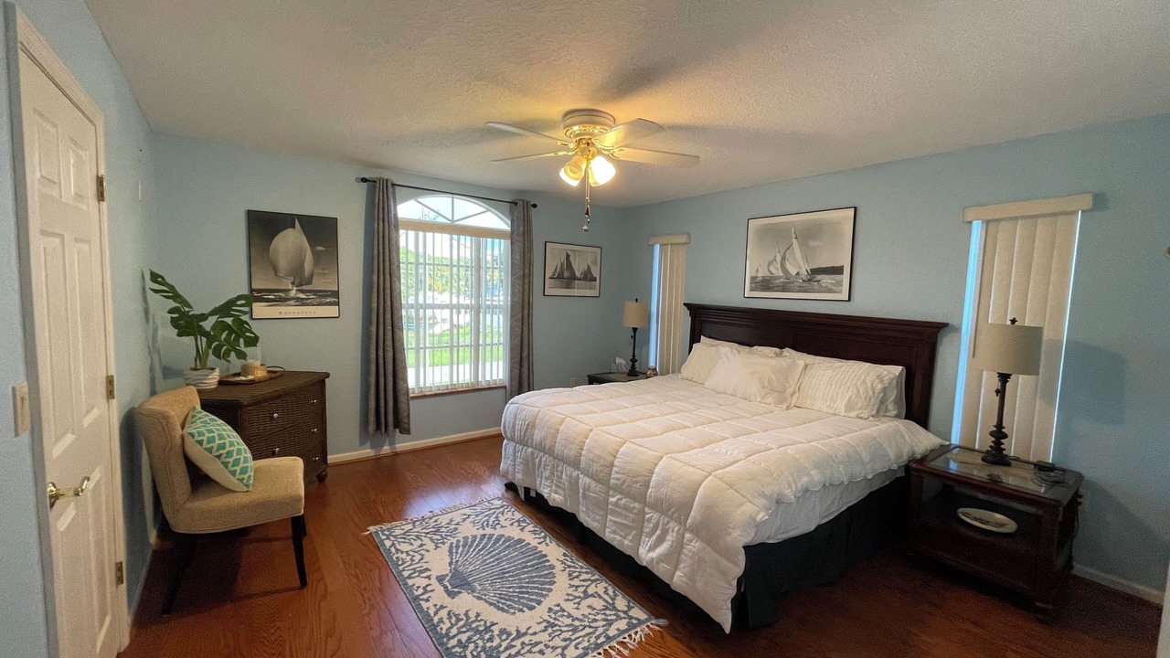 Photo of Bedroom in Weeki Wachee Gardens