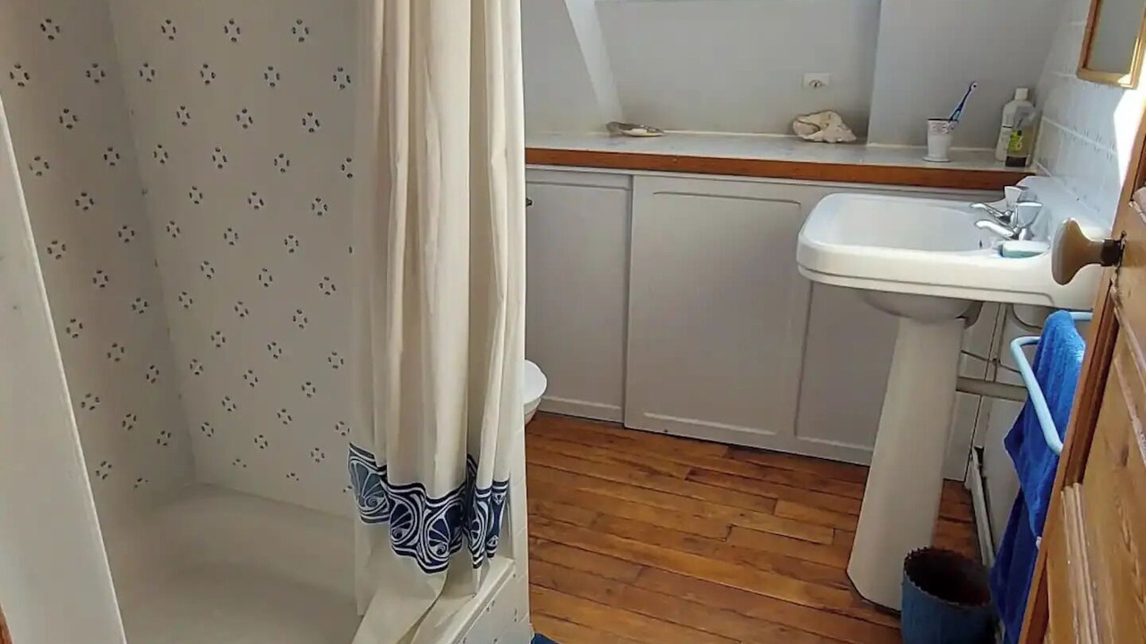 Photo of Bathroom in Peaule