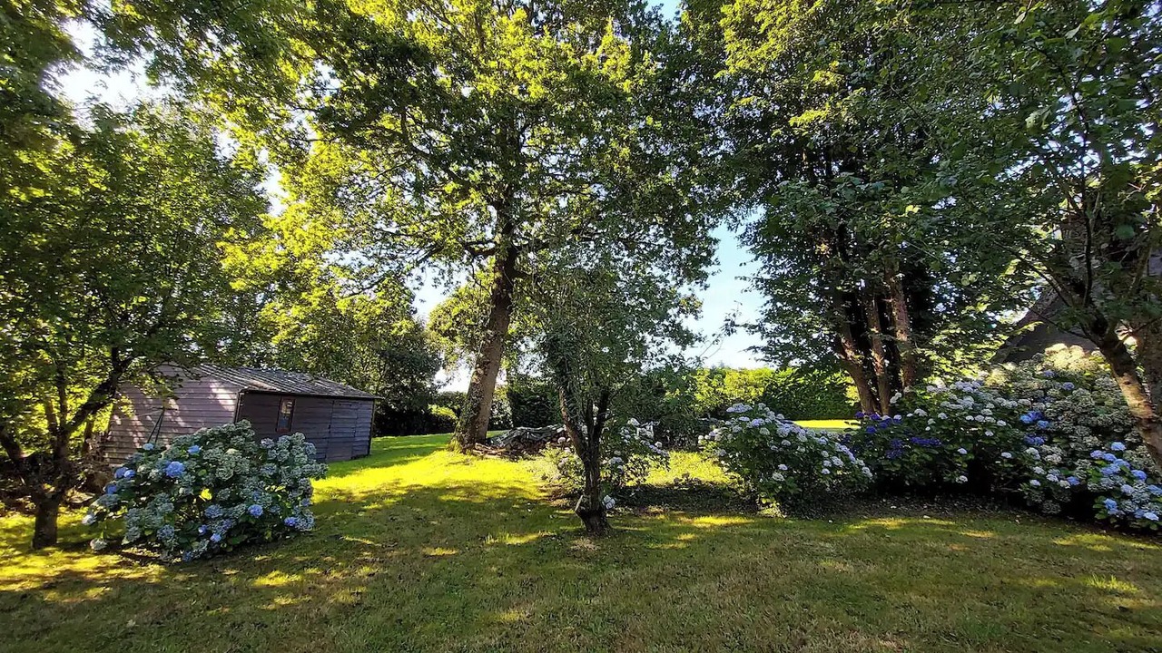 Photo of Outdoor in Peaule