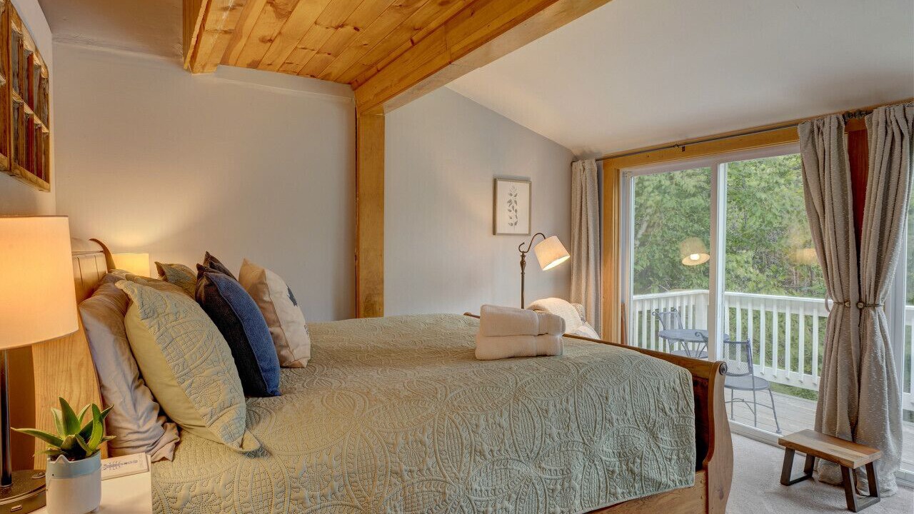 Photo of Patio Balcony in Surry