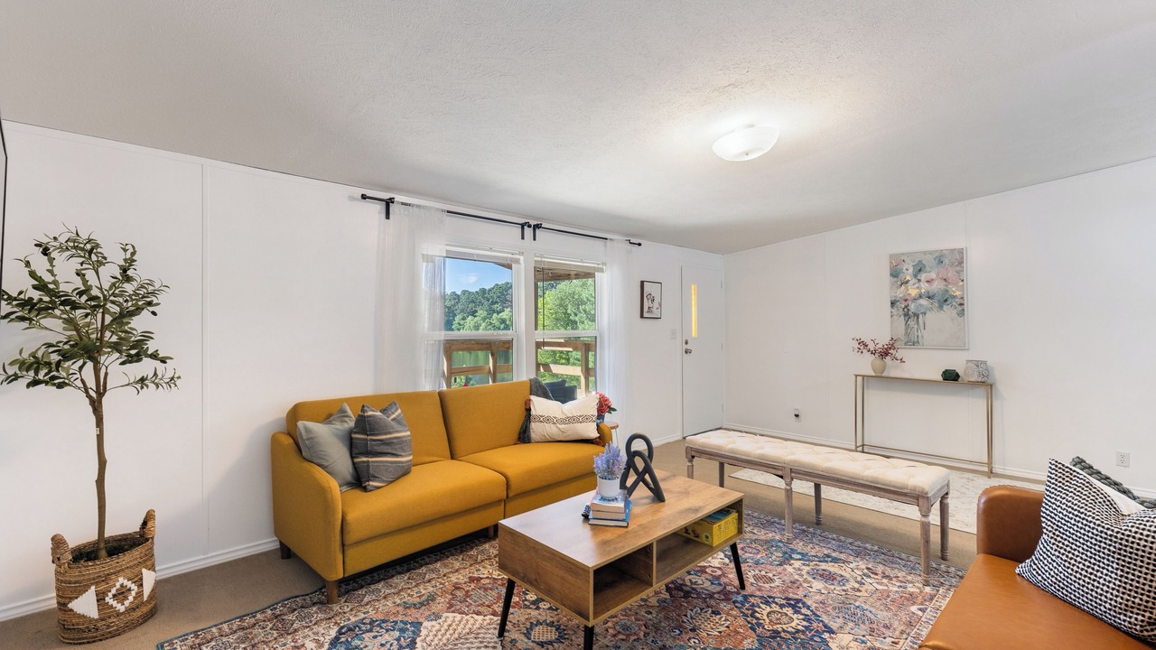 Photo of Livingroom in Chandler