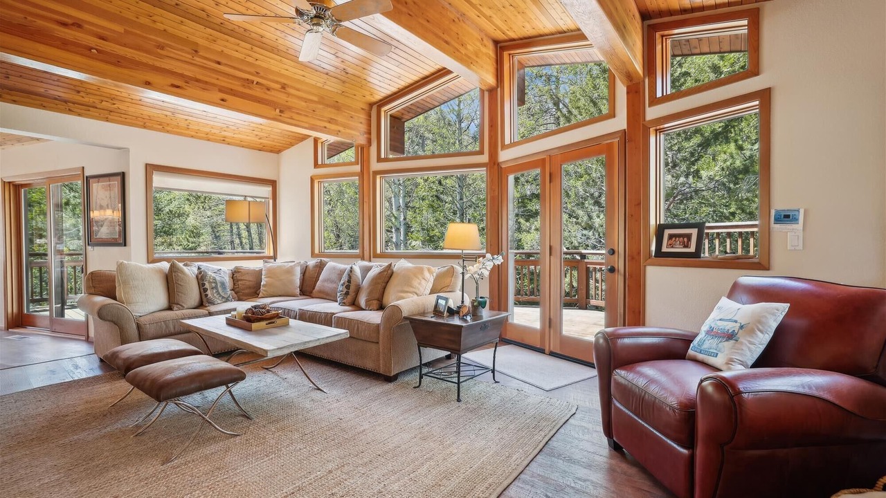 Photo of Bedroom in Alpine Meadows