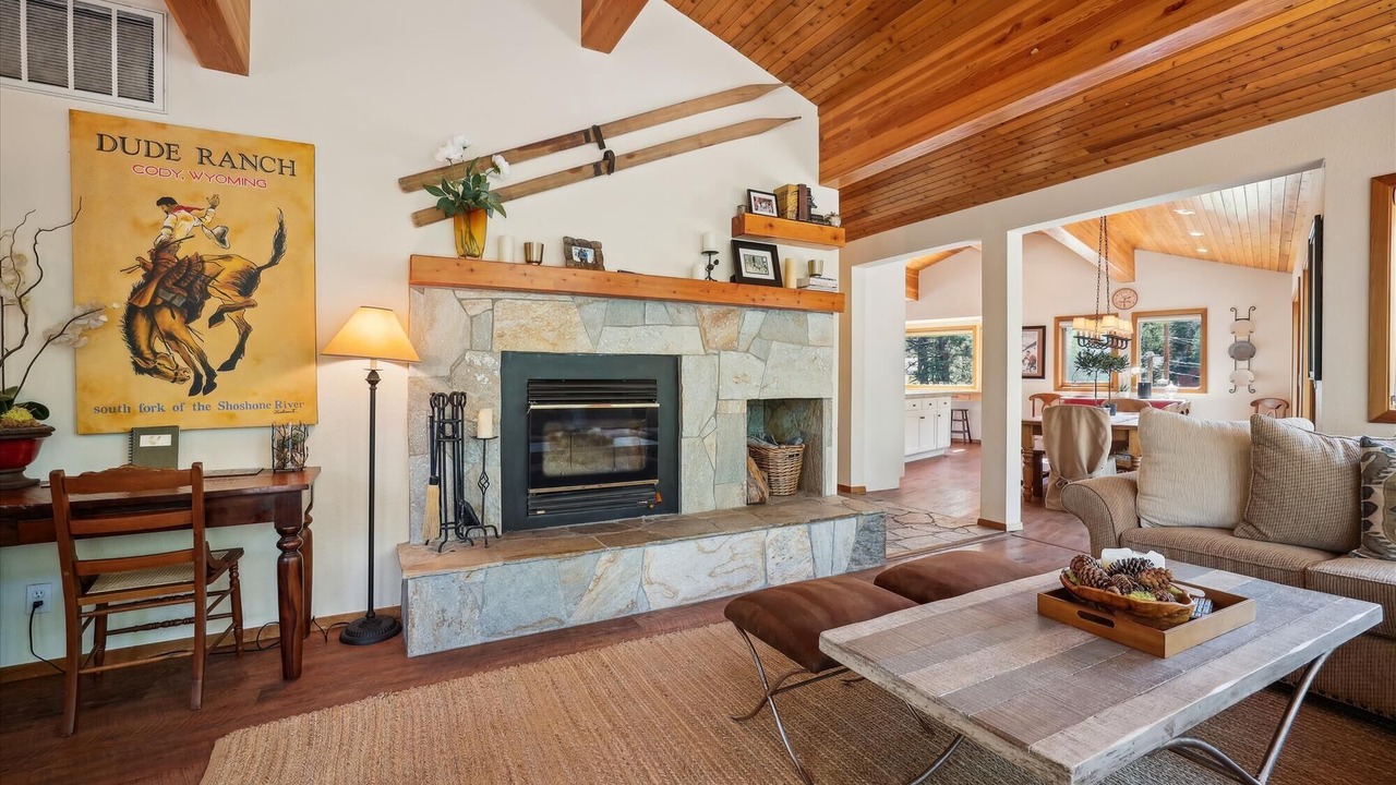 Photo of Bedroom in Alpine Meadows