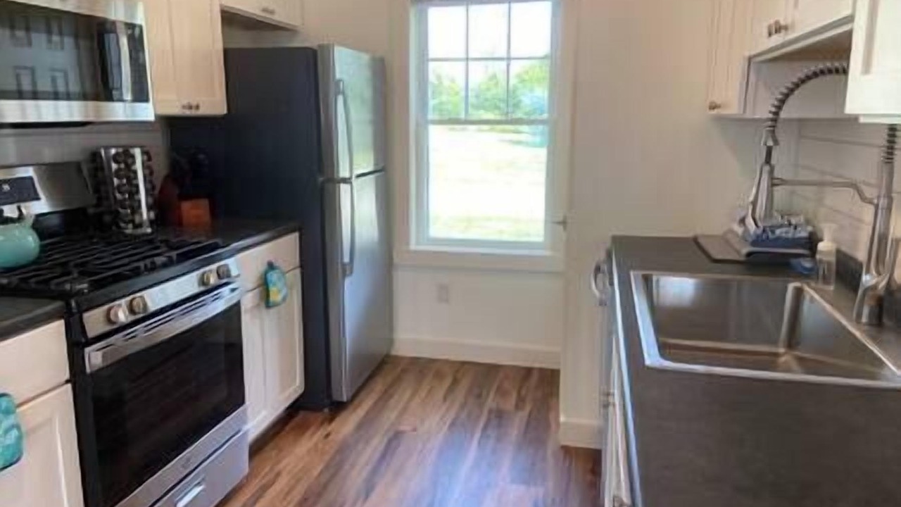 Photo of Kitchen in Alburg