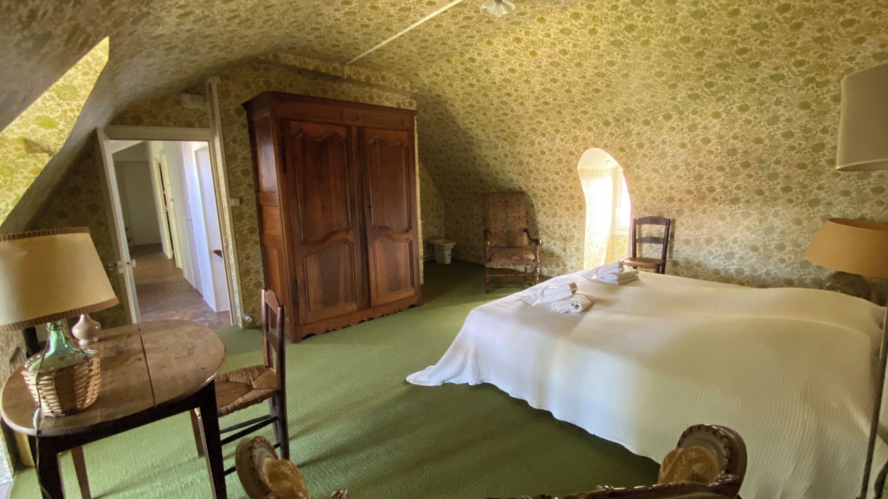 Photo of Bedroom in Neons Sur Creuse