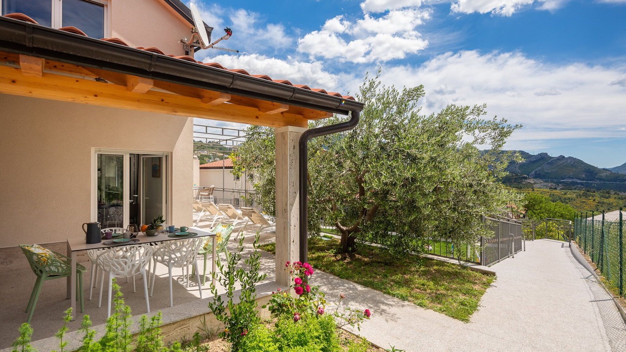 Photo of Outdoor in Solin