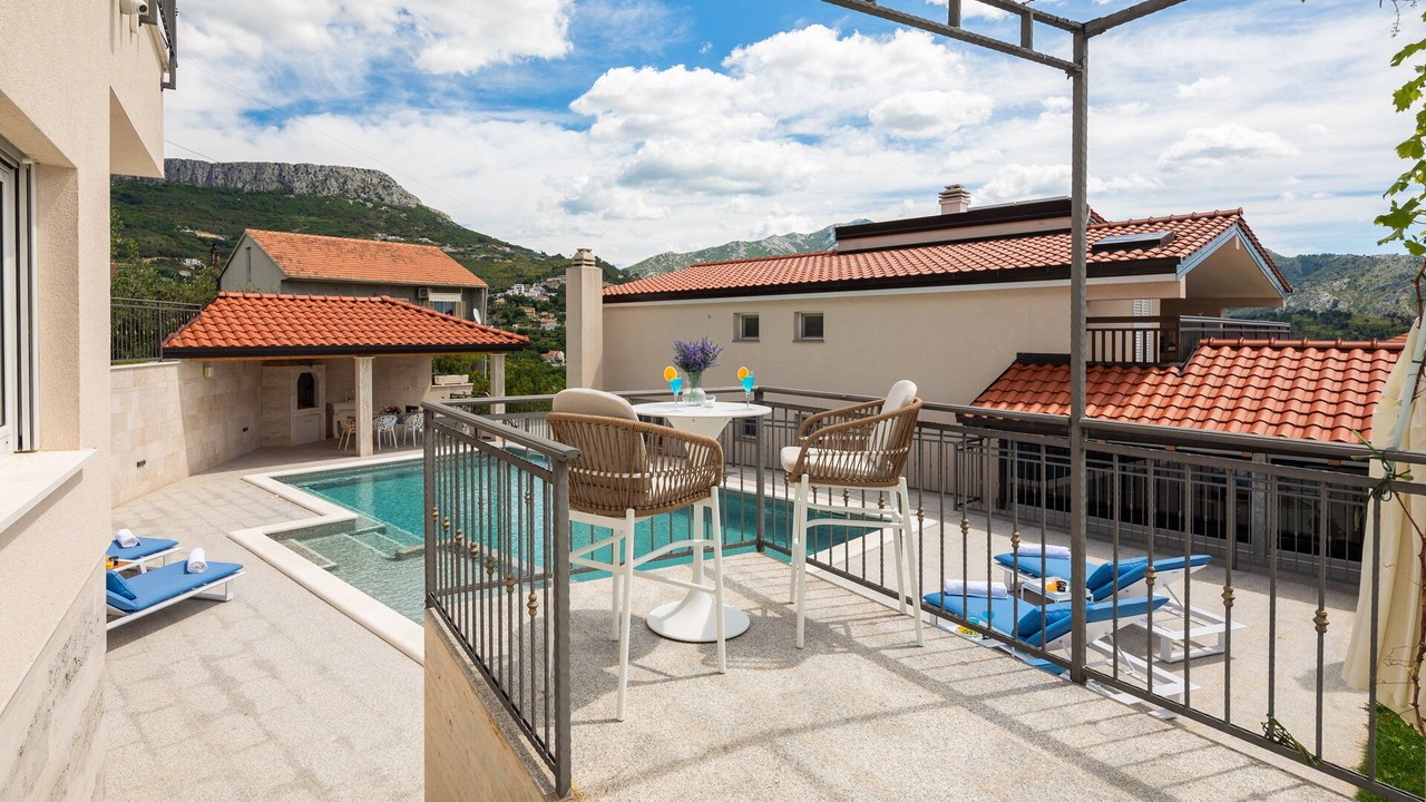 Photo of Outdoor in Solin