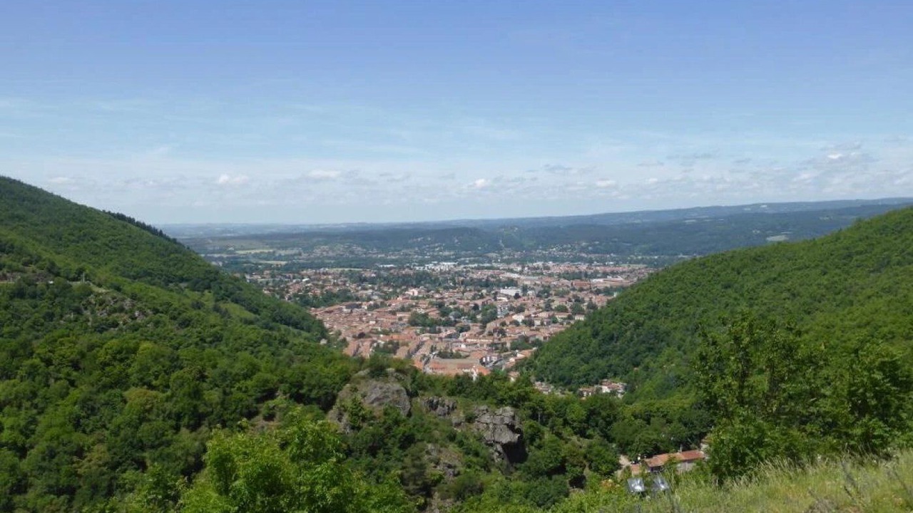 Photo of Others in Le Bez