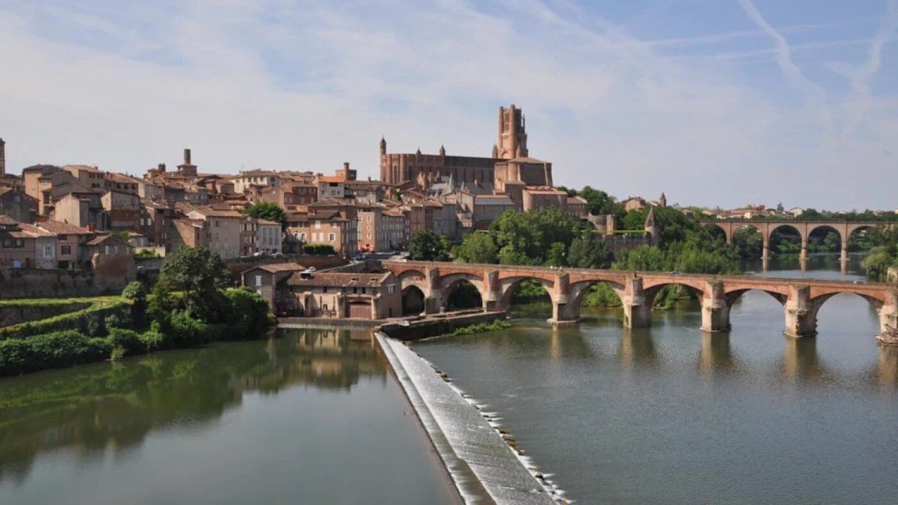 Photo of Others in Le Bez