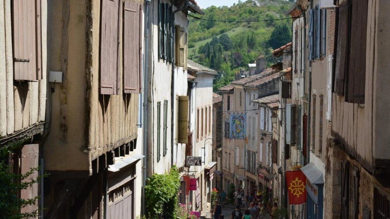 Photo of Others in Le Bez