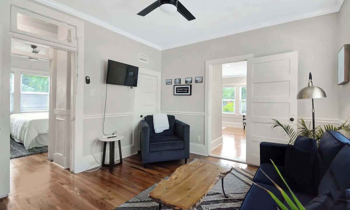Photo of Bedroom in Downtown Historic District