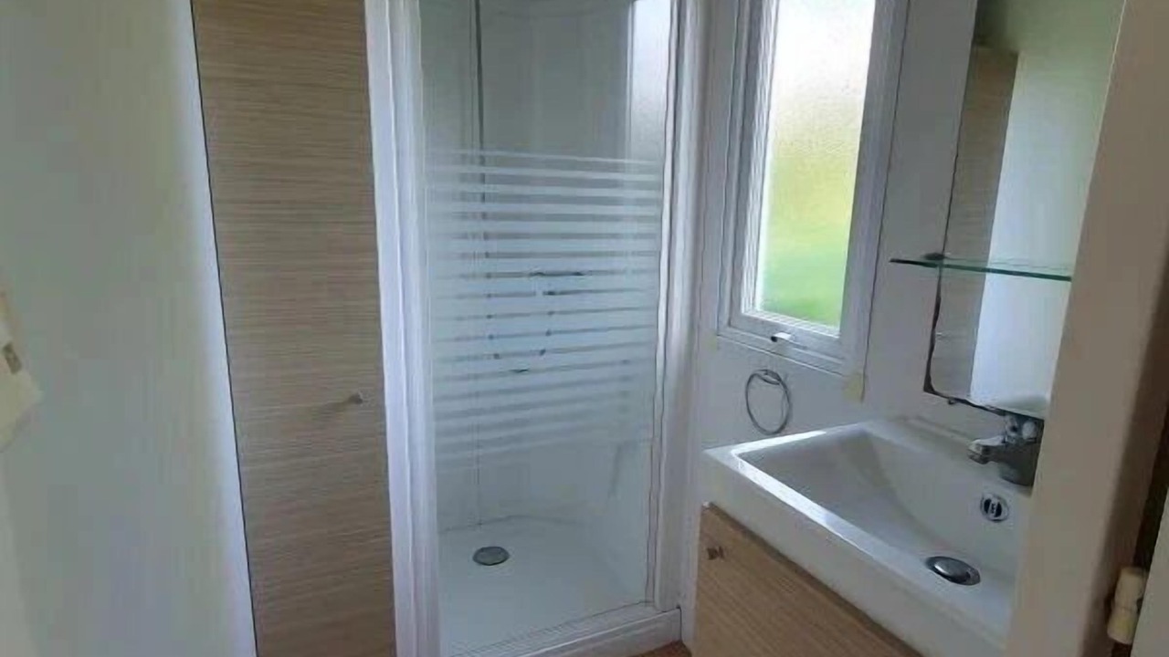 Photo of Bathroom in Le Change