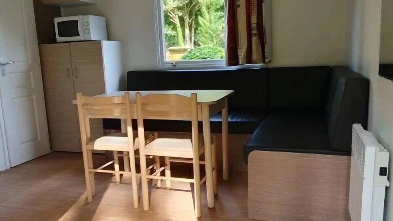 Photo of Others in Le Change