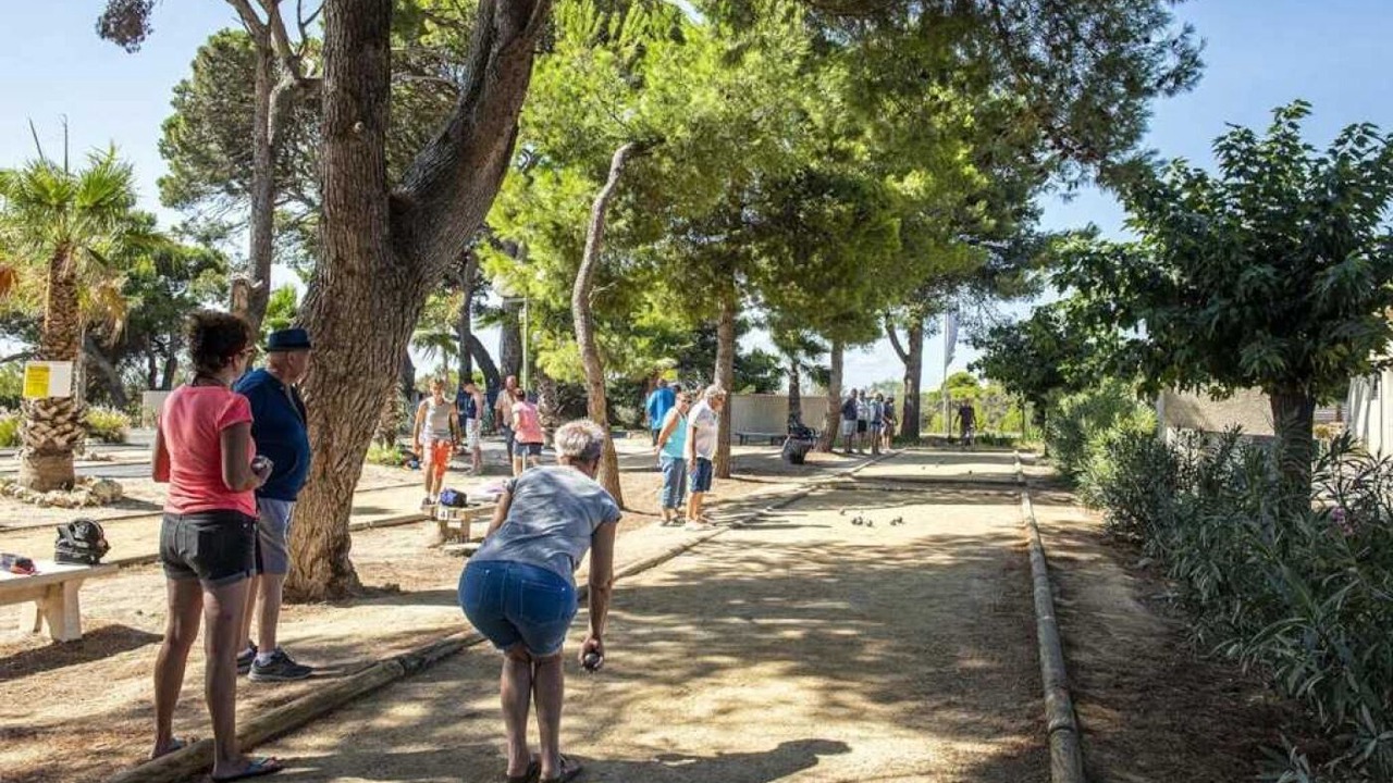 Photo of Others in Les Cabanes de Fleury