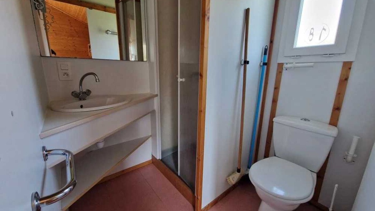 Photo of Bathroom in Saint-Geniez-d'Olt