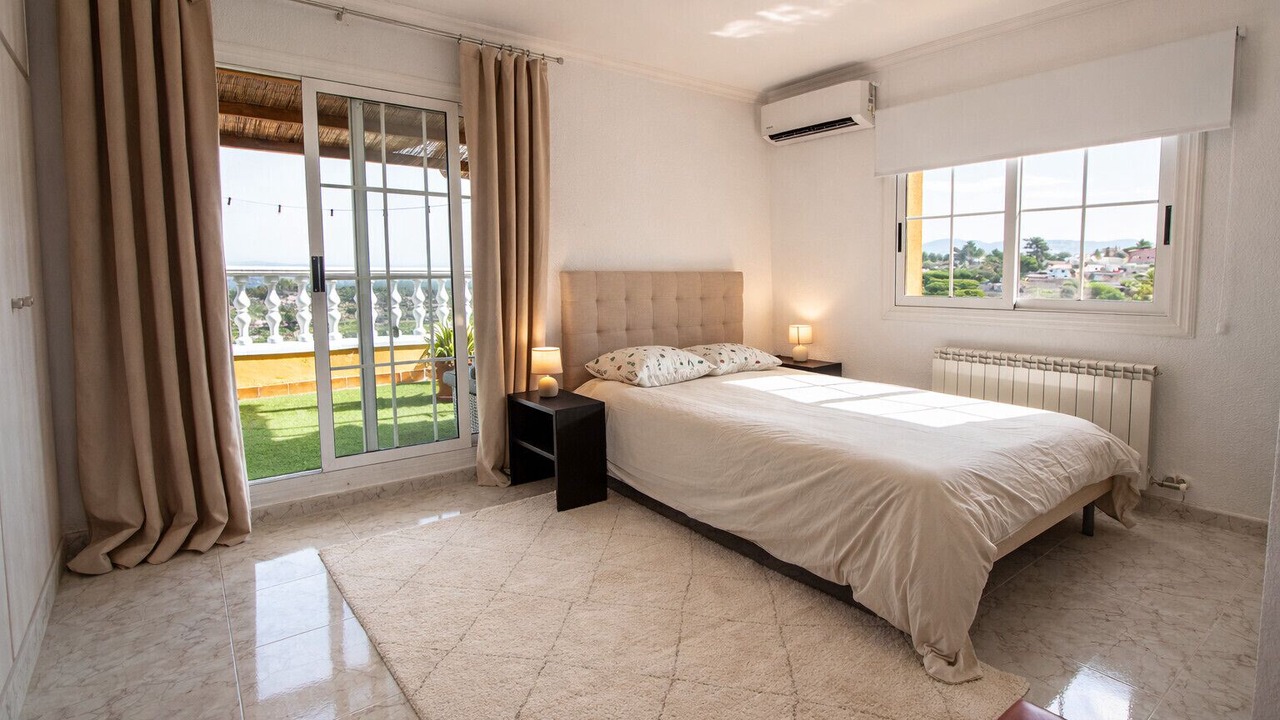Photo of Bedroom in Mont Barbat