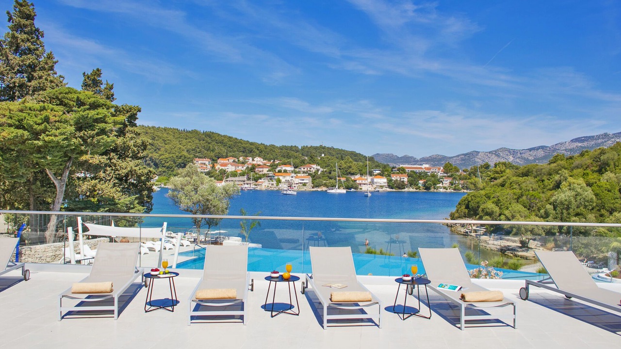 Photo of Others in Cove Tri Zala (Zrnovo)