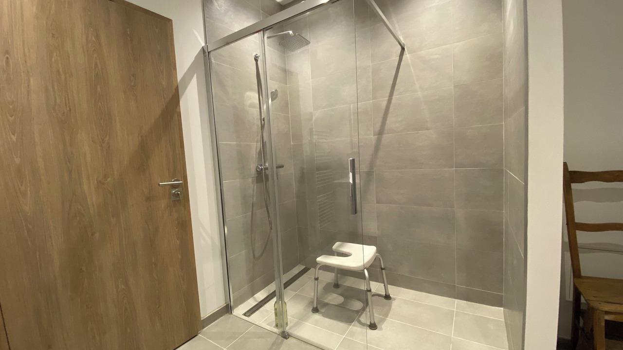 Photo of Bathroom in Ocquerre