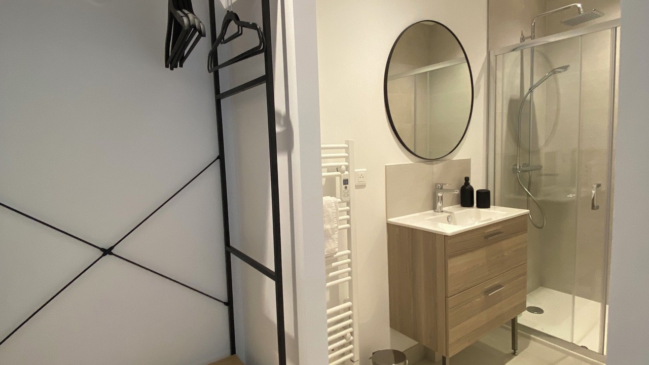 Photo of Bathroom in Ocquerre