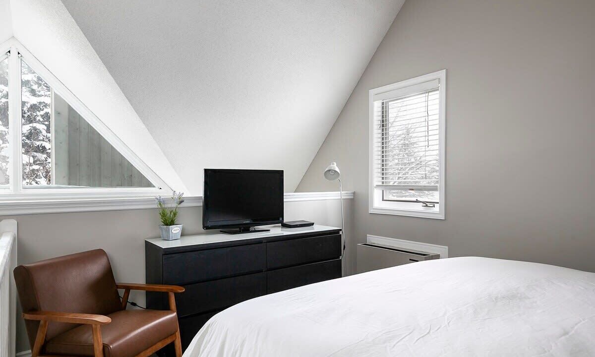 Photo of Bedroom in Craigleith