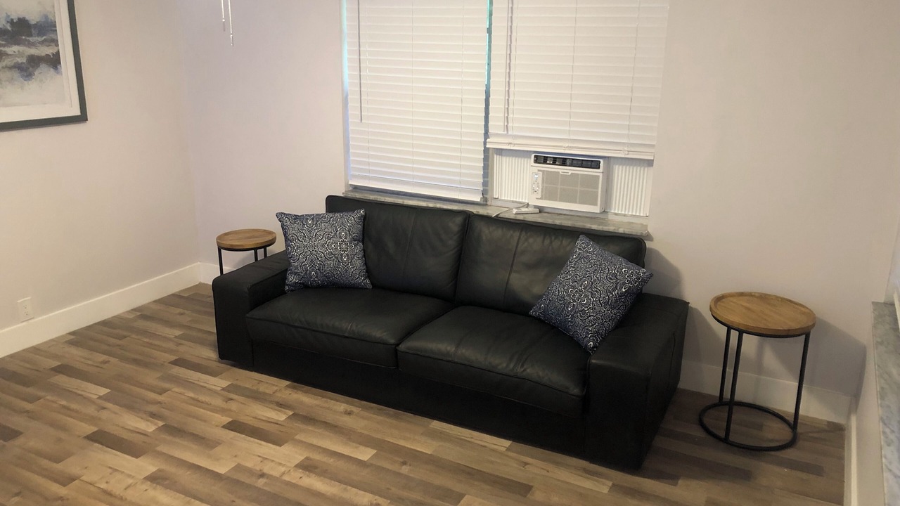 Photo of Livingroom in Sailboat Bend
