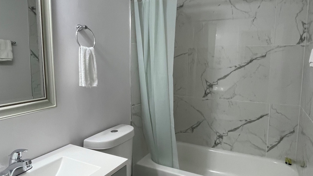 Photo of Bathroom in Sailboat Bend