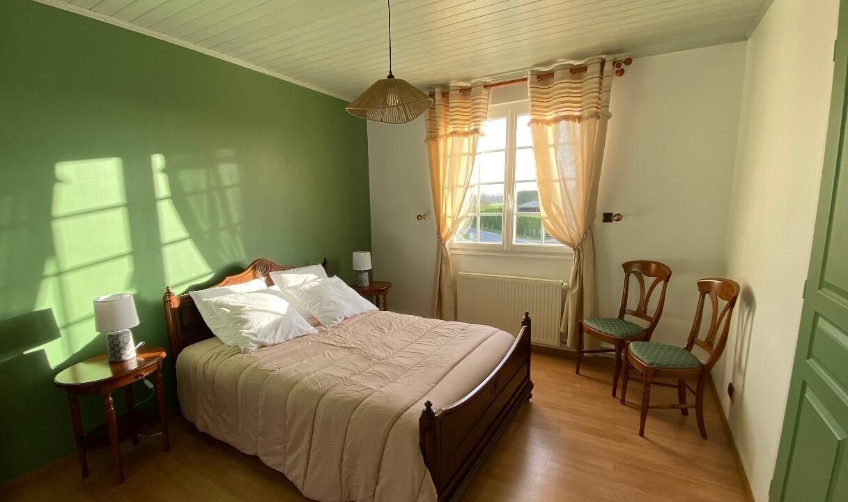 Photo of Bedroom in Saint-Quentin-en-Tourmont
