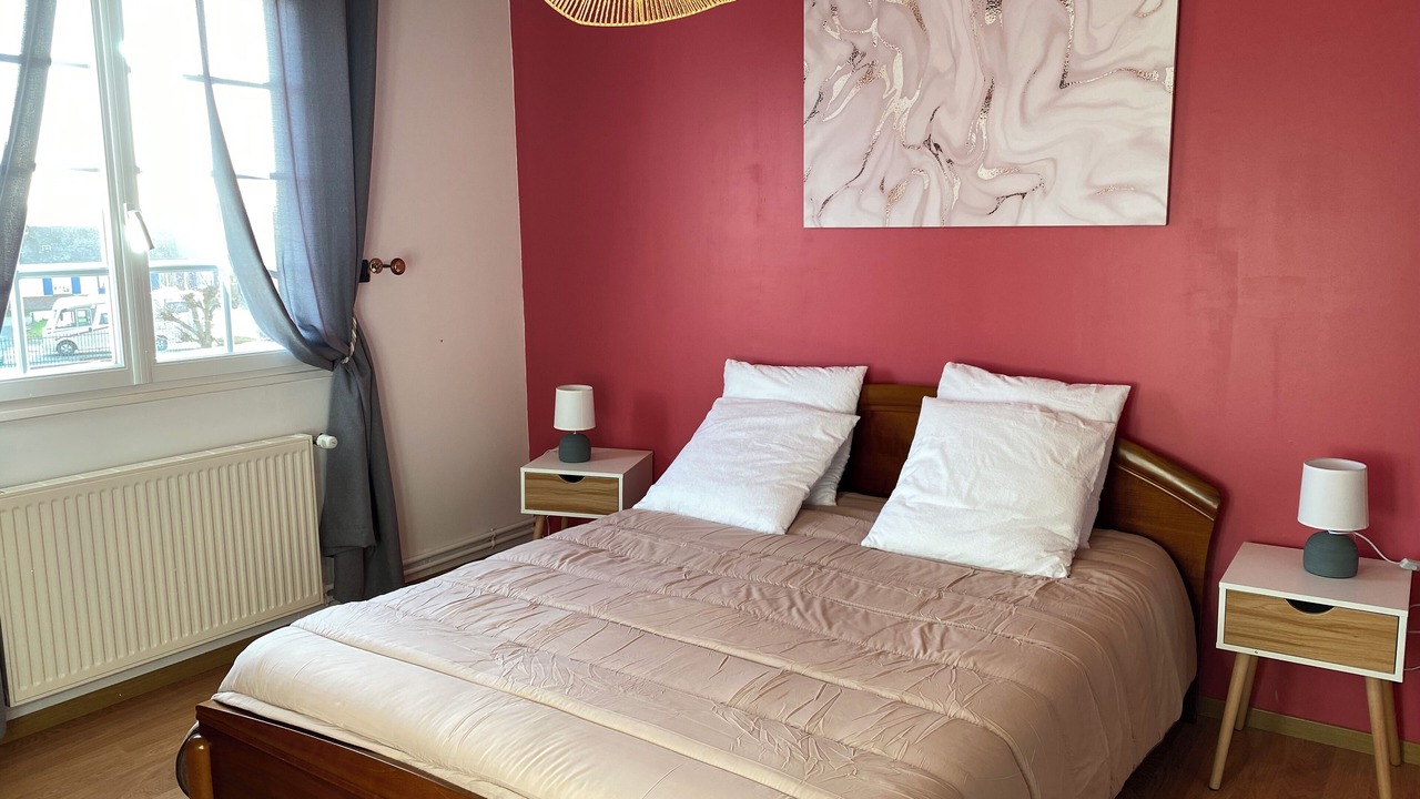 Photo of Bedroom in Saint-Quentin-en-Tourmont