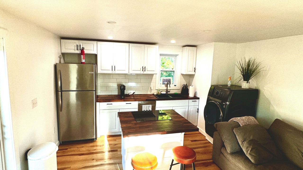 Photo of Livingroom in East Falmouth