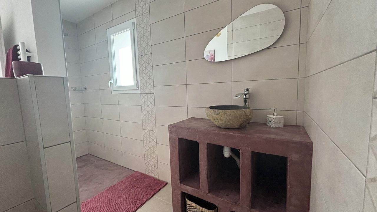 Photo of Bathroom in Saint Michel d'Euzet
