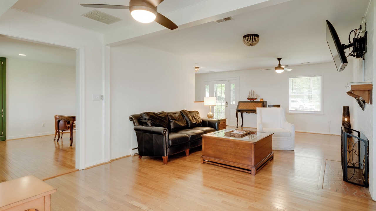 Photo of Livingroom in Bellamy