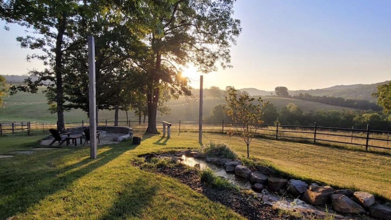 Photo of Outdoor in Walnut Shade