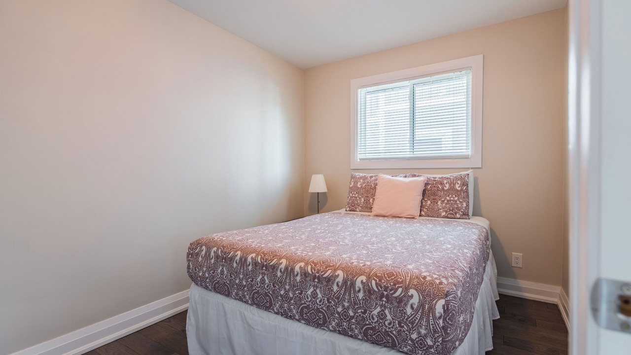 Photo of Bedroom in Port Weller