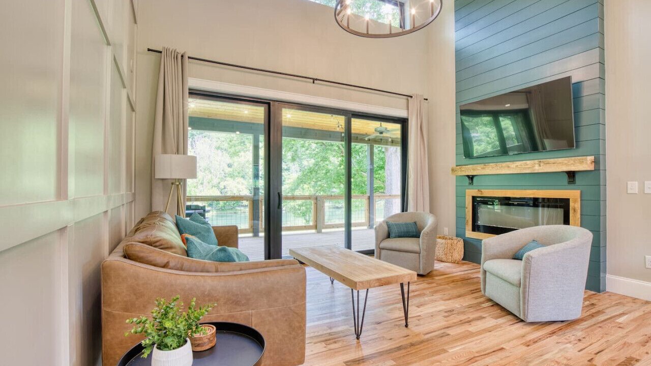 Photo of Livingroom in Johnson City