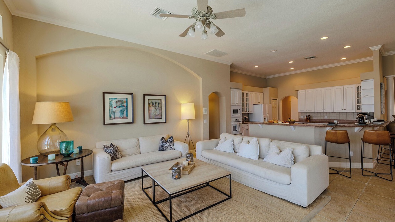 Photo of Livingroom in Eight Lakes