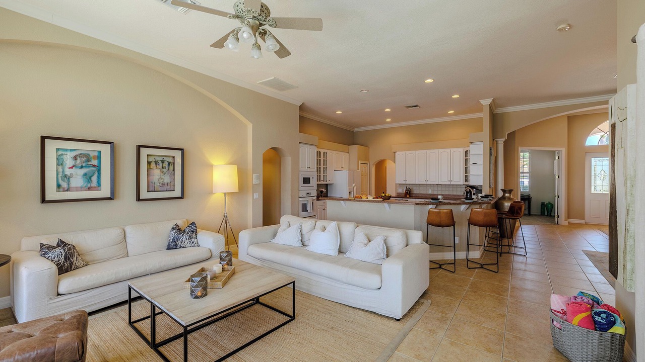 Photo of Livingroom in Eight Lakes