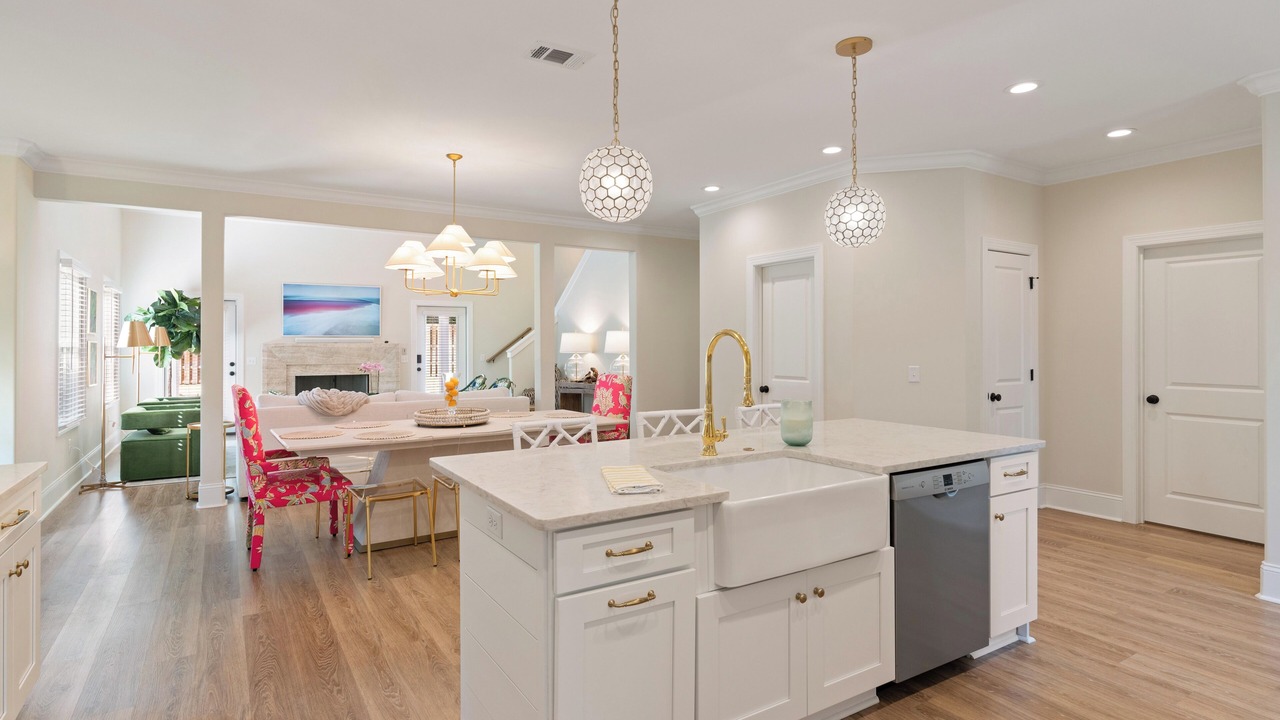 Photo of Others in Saint Simons Heights