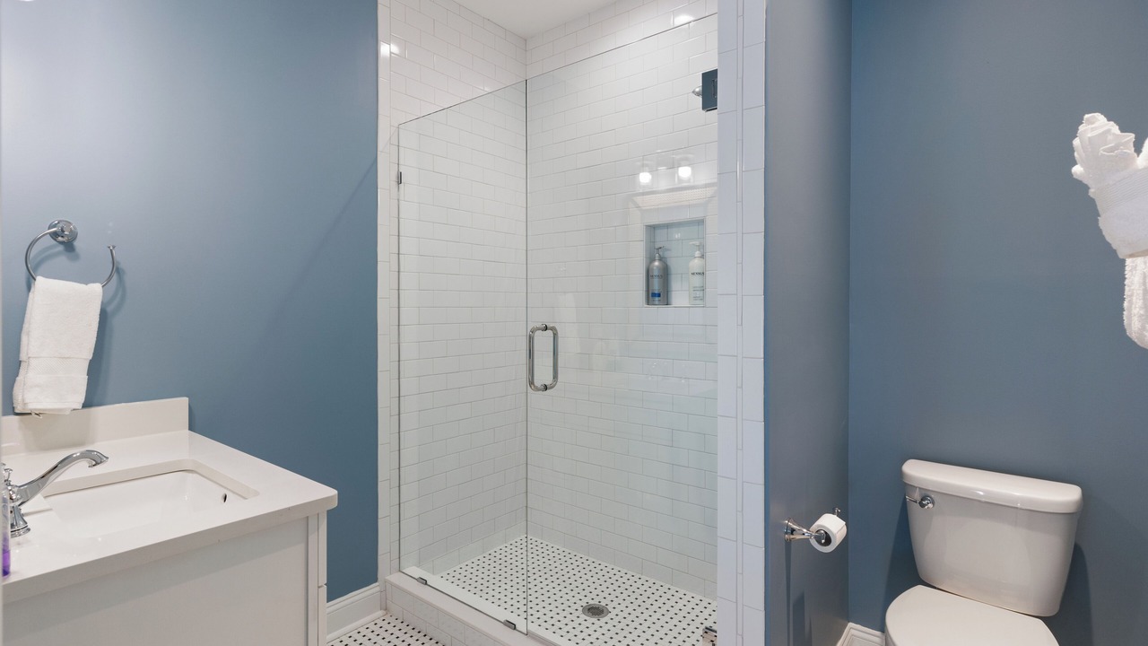 Photo of Others in Saint Simons Heights