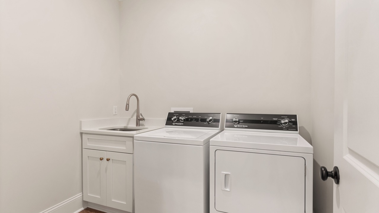 Photo of Others in Saint Simons Heights