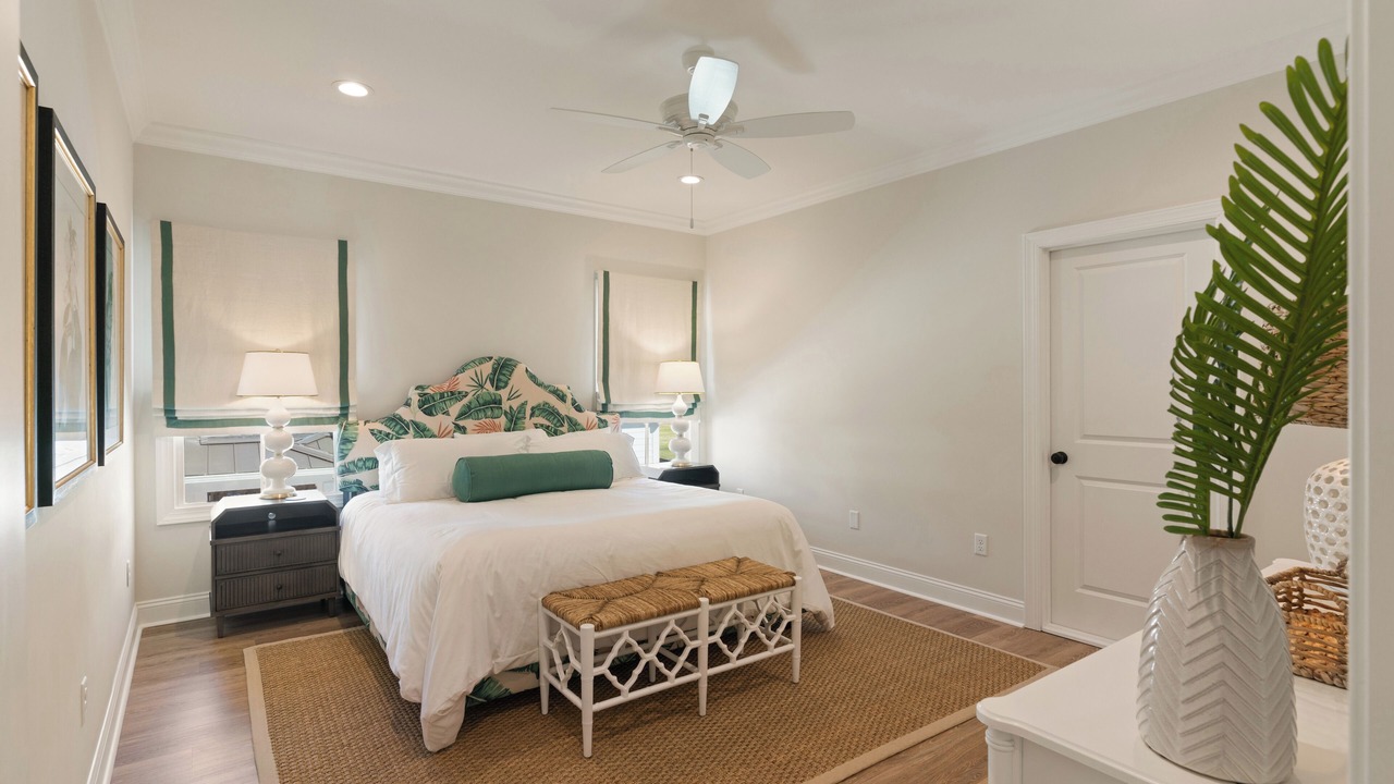 Photo of Others in Saint Simons Heights