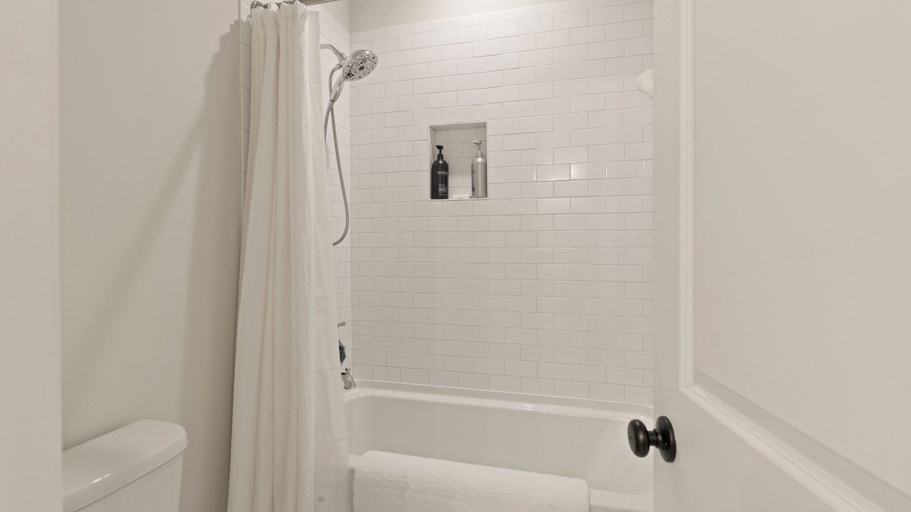 Photo of Others in Saint Simons Heights