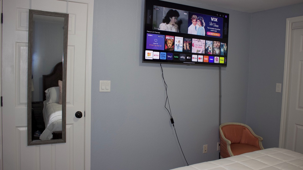 Photo of Bedroom in Pasadena