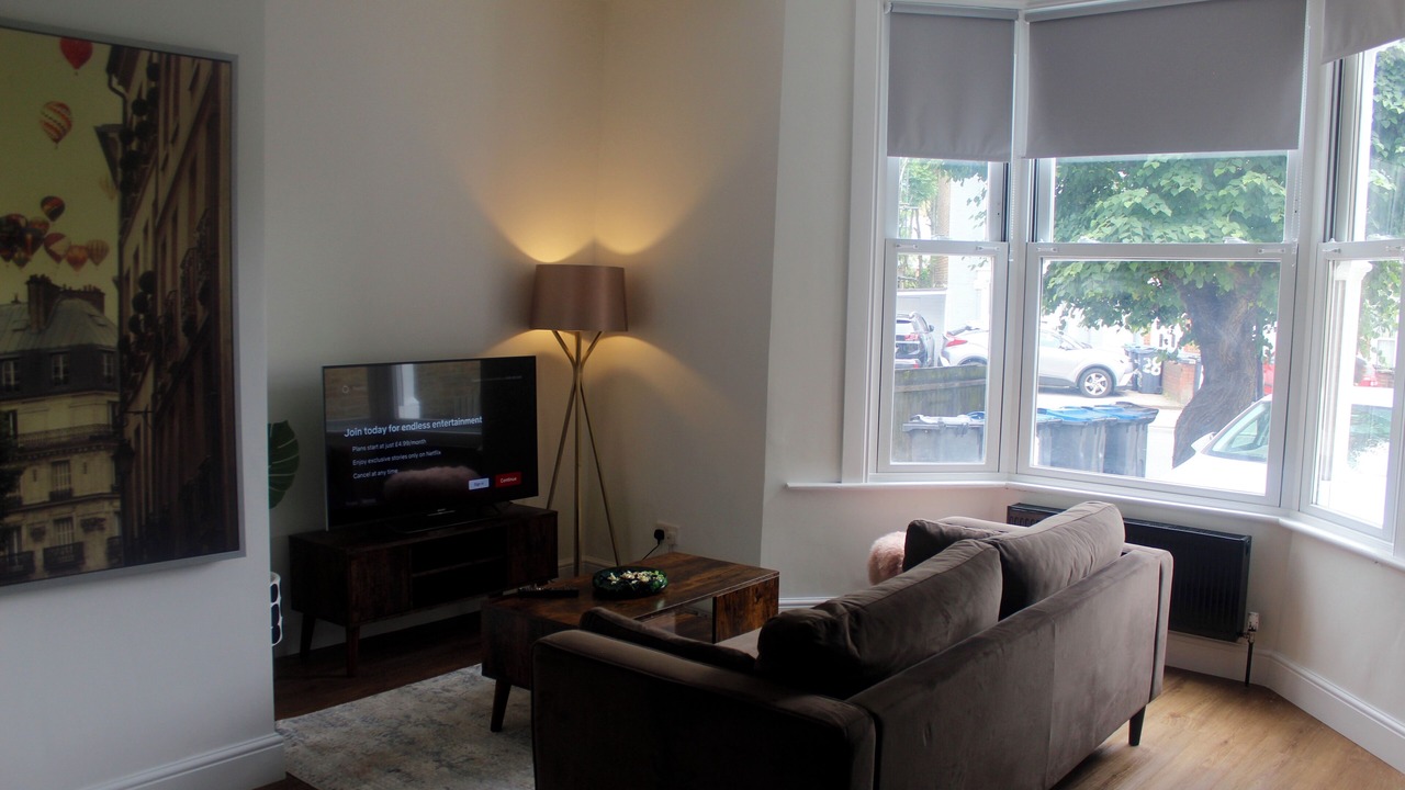 Photo of Livingroom in South Norwood