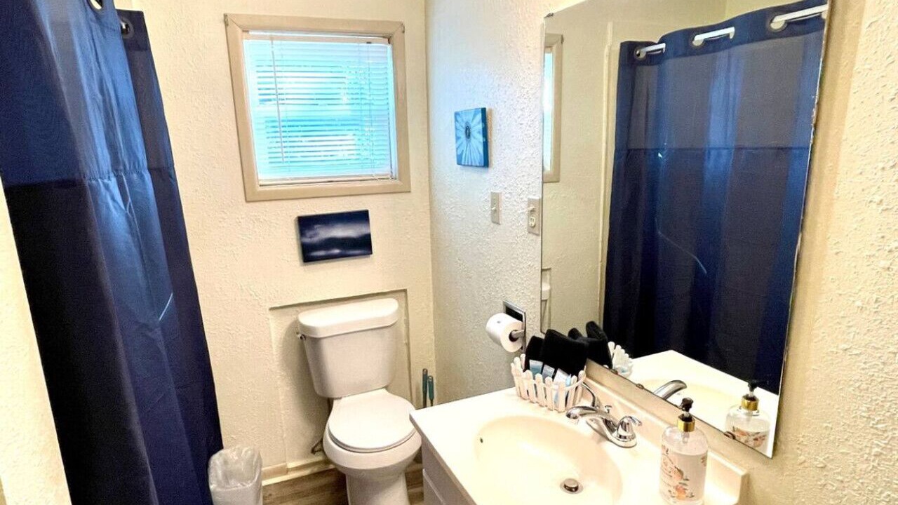 Photo of Bathroom in Port Neches