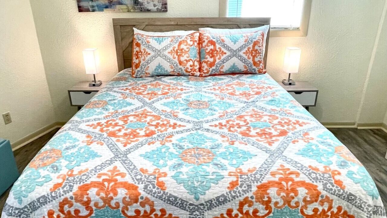 Photo of Bedroom in Port Neches