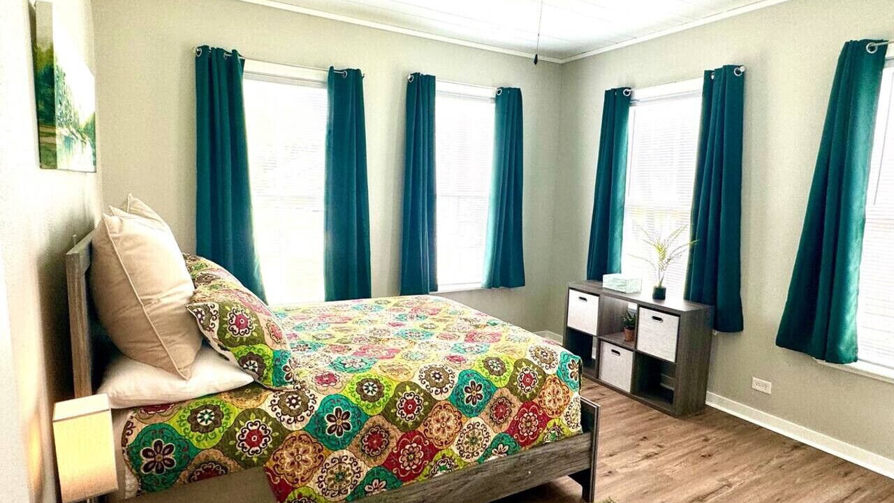 Photo of Bedroom in Port Neches