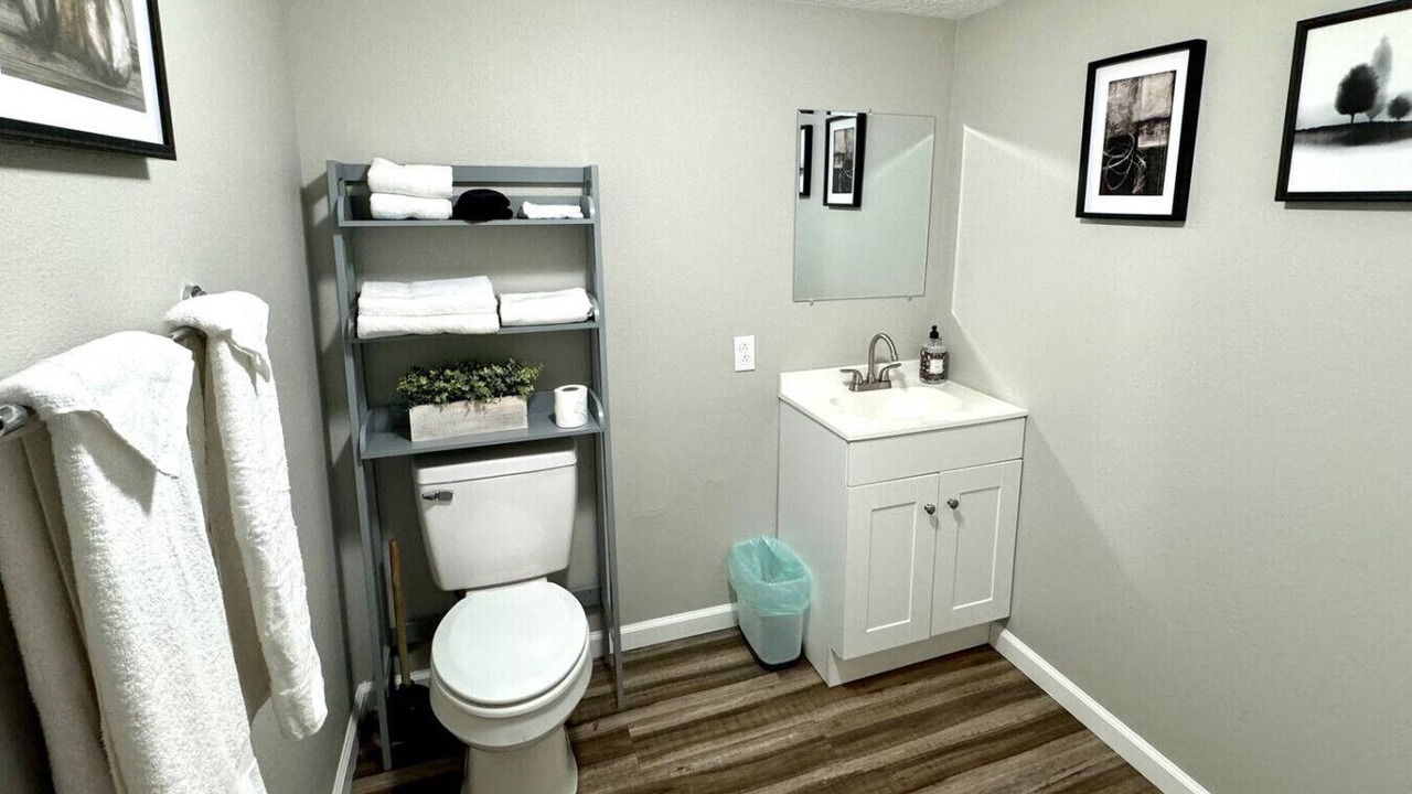Photo of Bathroom in Port Neches