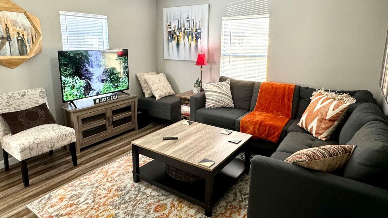 Photo of Livingroom in Port Neches
