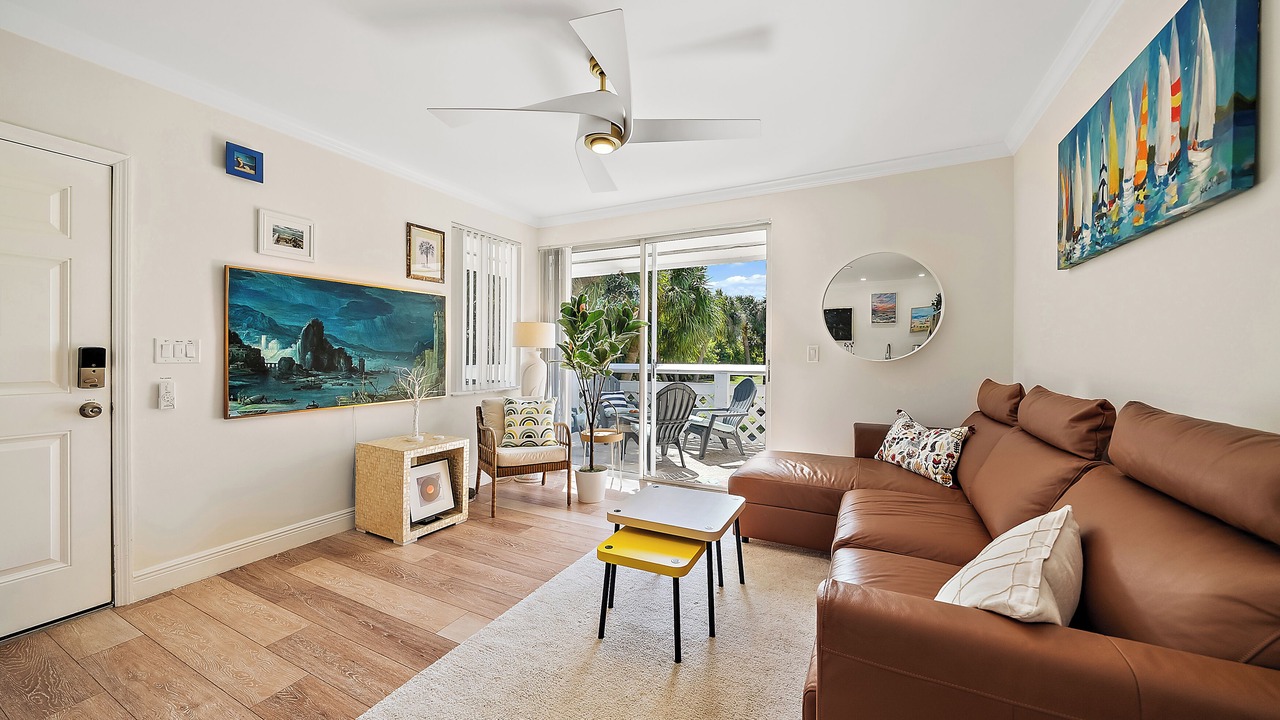 Photo of Livingroom in Jupiter