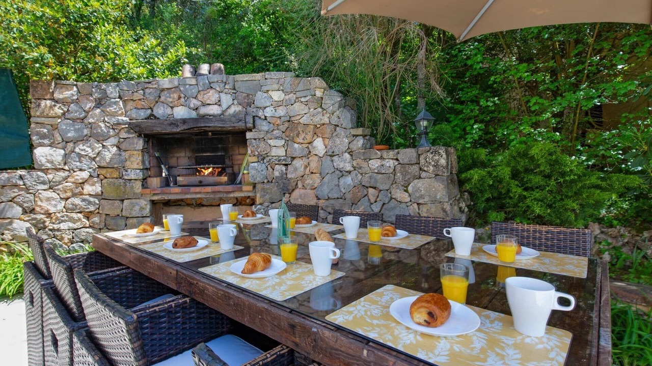 Photo of Others in Cabris